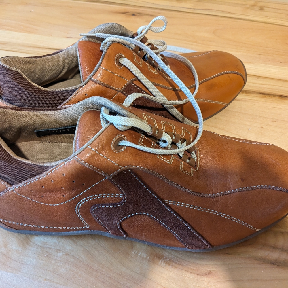 Steve Madden Brown and Tan Sneakers